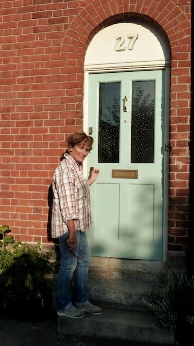 No. 27'S Self-Catering Flat For A Memorable Break. Apartment Bridport Exterior photo